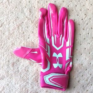 Womens under armour right hand glove. Xs
